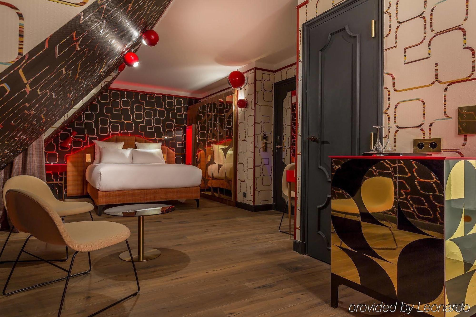 Idol Hotel Paris Luaran gambar