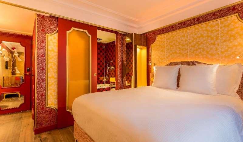 Idol Hotel Paris Bilik gambar